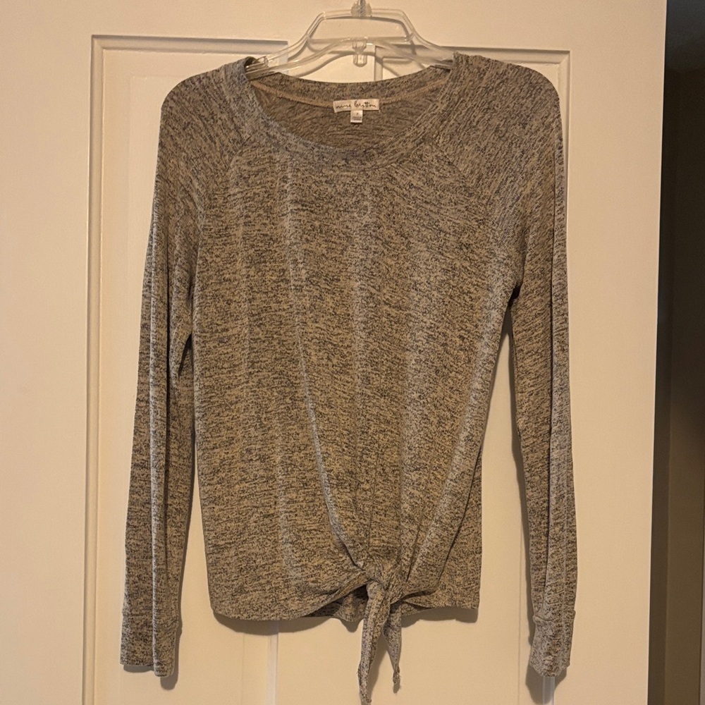 Women's Oatmeal Tie-Front Long Sleeve Top